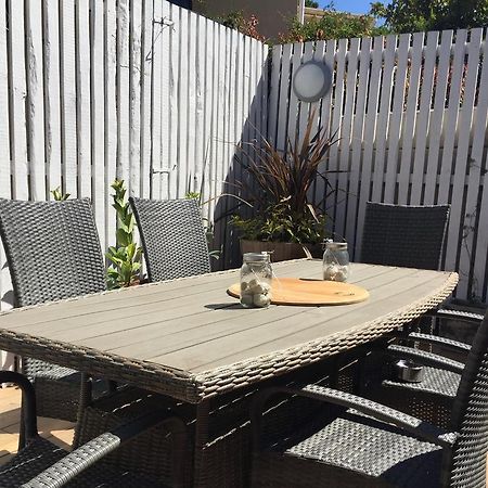 Urban Oasis At Plantation Cottages Cape Town Room photo